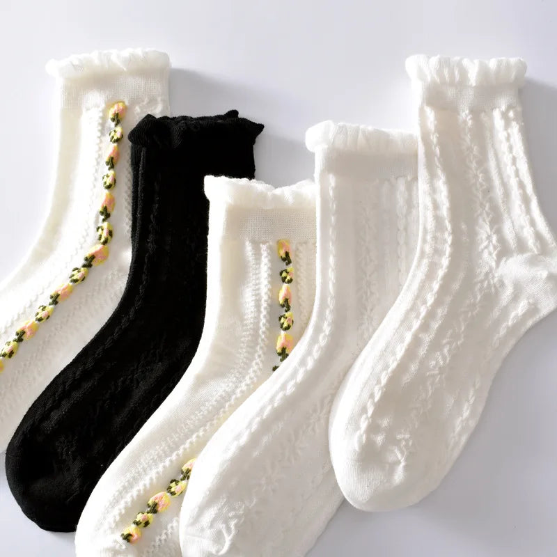 5 Pairs/ Lot Dreamlikelin Woman Socks Harajuku Retro Embroidery Spring 3D Knitting Flowers Embossed Print Lolita Christmas Gift