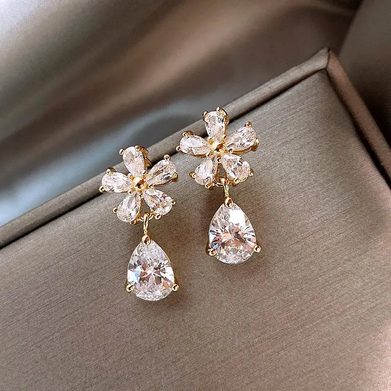 Rhinestone Flower Stud Earrings