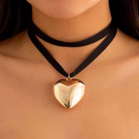 Oversized Heart Choker Necklace